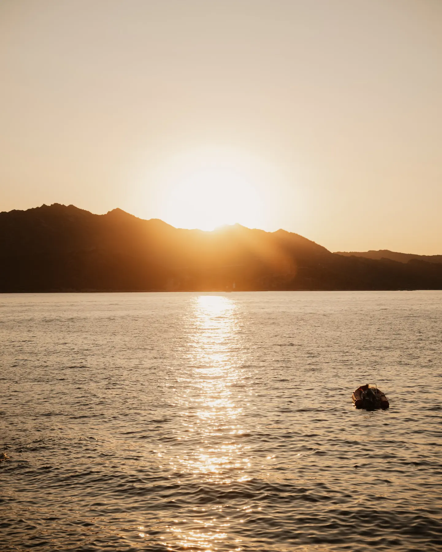 Coucher de soleil sur la baie de Saint-Florent, vu depuis La Vista